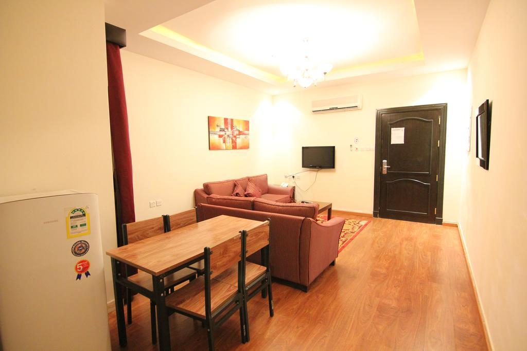 Towlan 1 Aparthotel 3*